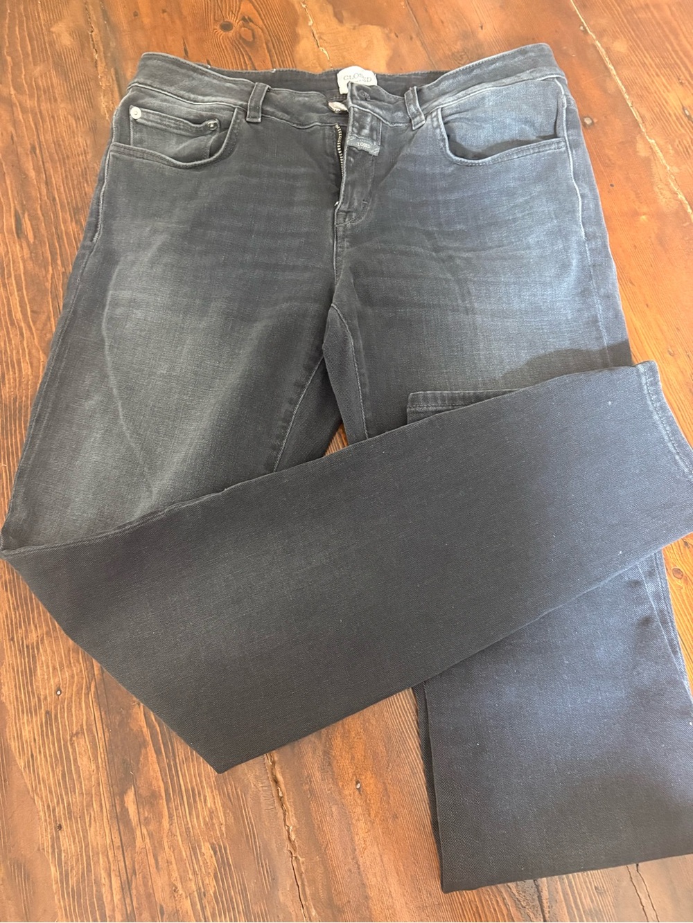 Closed Skinny Jeans in Washed Black